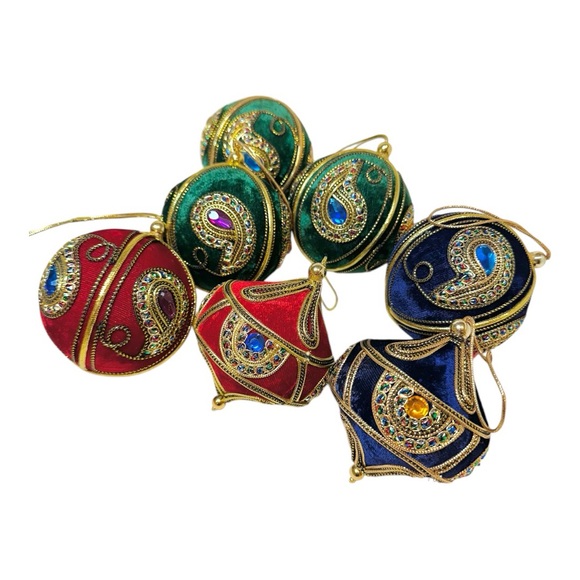 7 Velvet Christmas Ornaments - Rhinestones, Gold Braiding- Unused - Picture 1 of 7